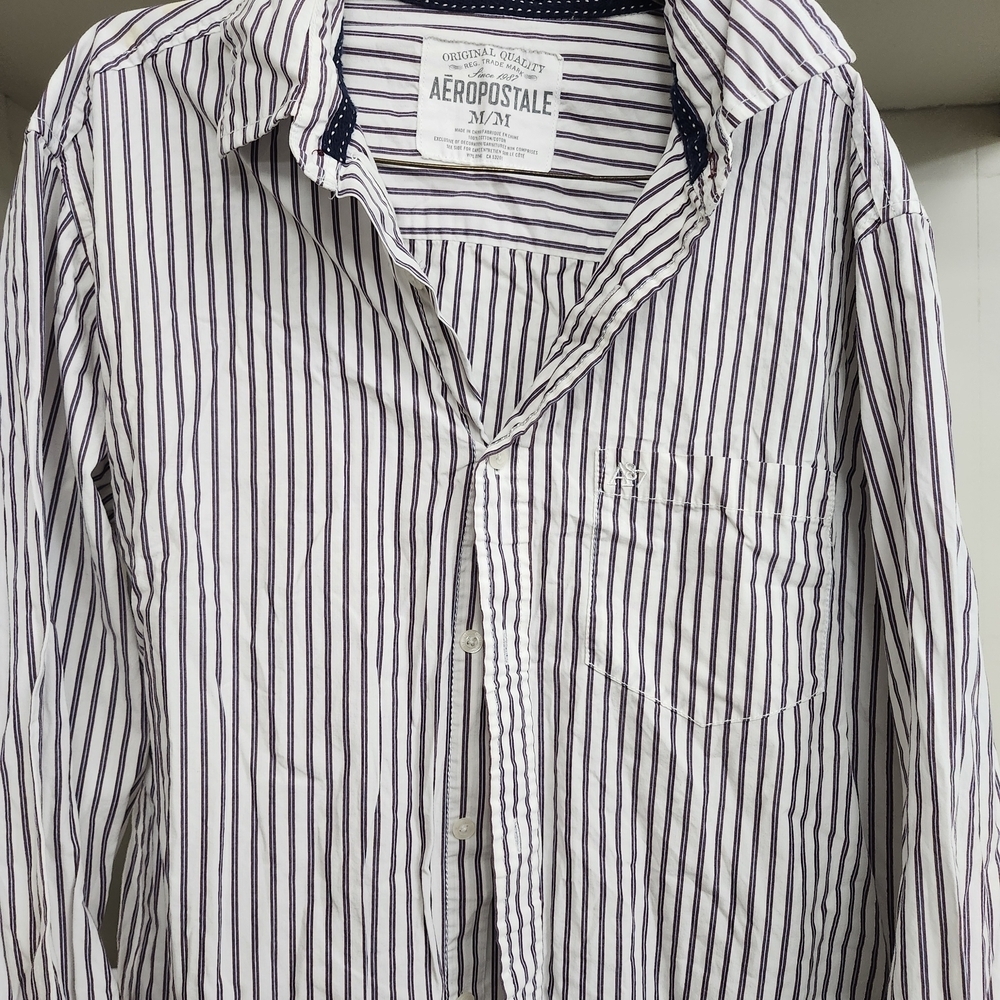 Aeropostale Men's Black and White Striped Button Down Shirt
